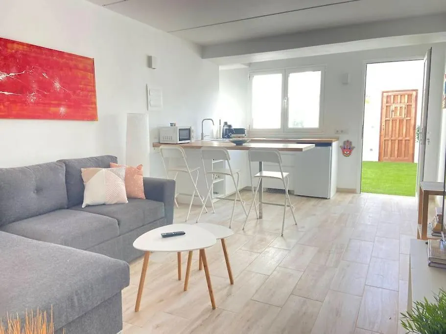 Casita Estrella Con Entrada Independiente Y Patio La Estrella  España